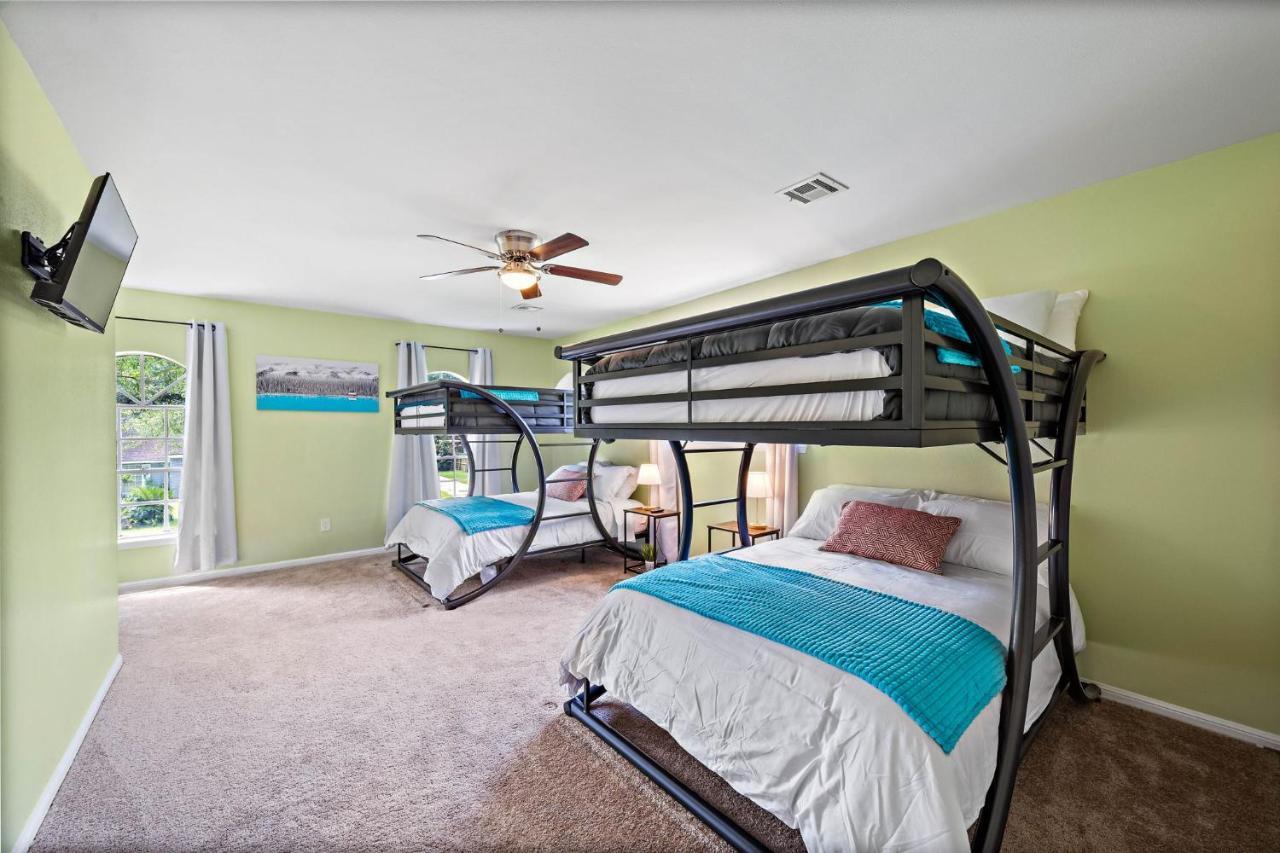 Villa Pool Oasis Games Wifi Bbq Yard Sleep 16 Houston Esterno foto